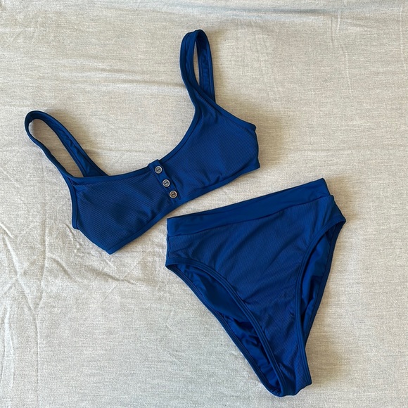 L*Space Swimsuit - Picture 1 of 14